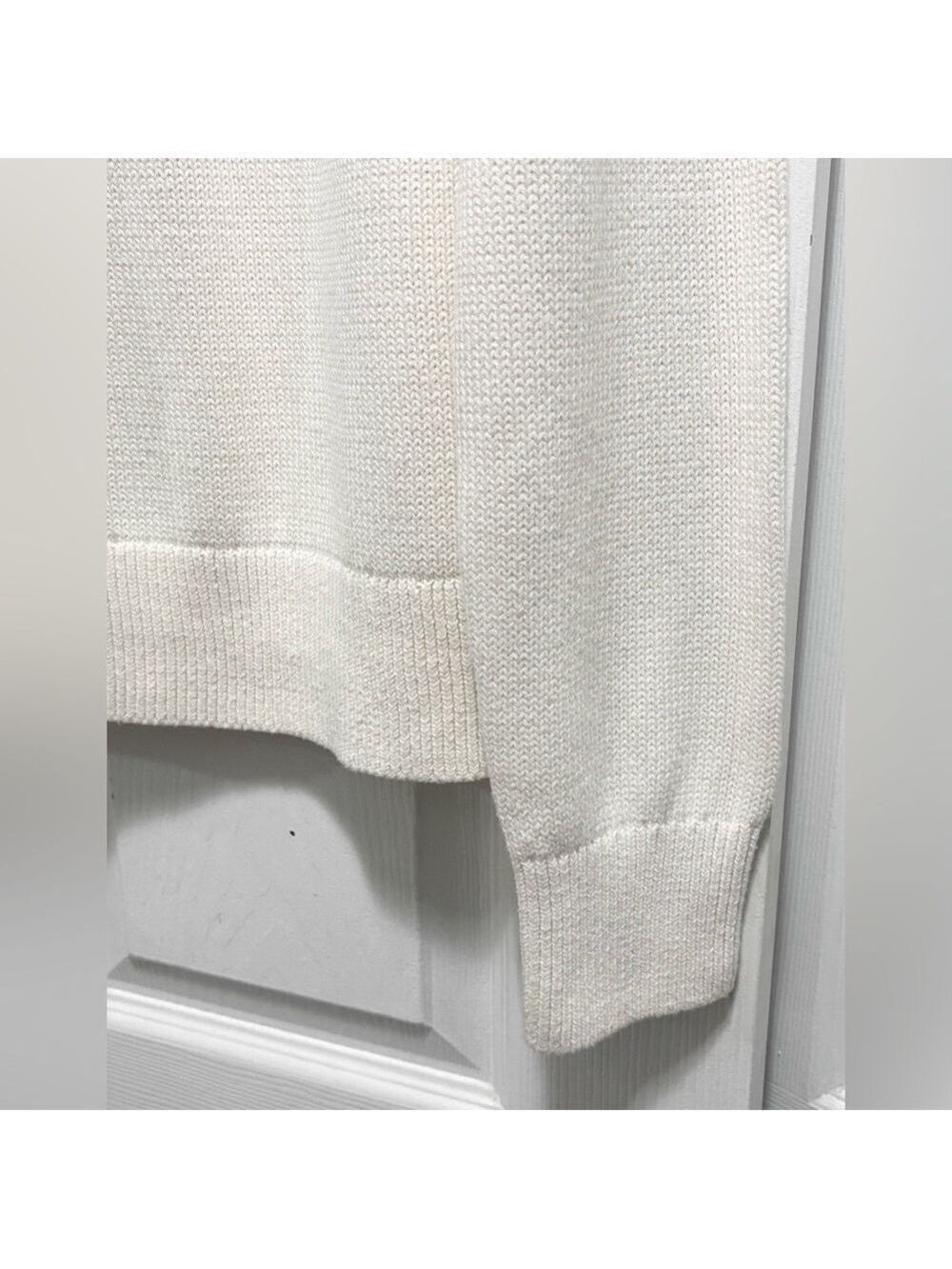 Aritzia TNA York Turtleneck Sweater Cream Cotton Blend Relaxed Fit Size Small - Picture 8 of 14